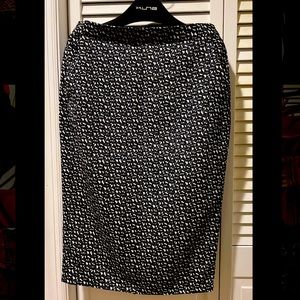 MASSIMO DUTTI PENCIL SKIRT FOR SALE